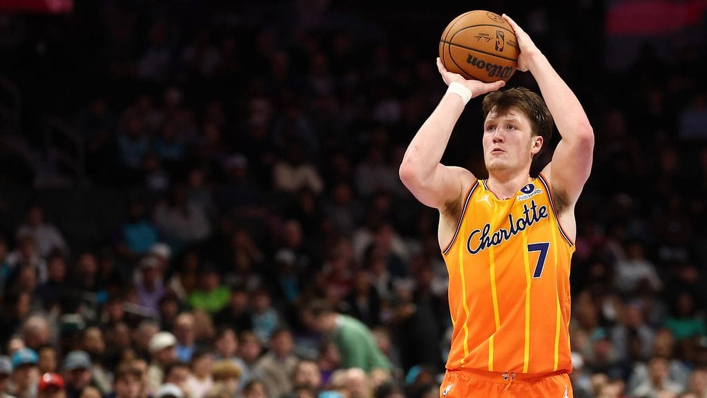 Kon Knueppel on heittänyt ennätysmäärän kolmosia NBA-alkukaudella.