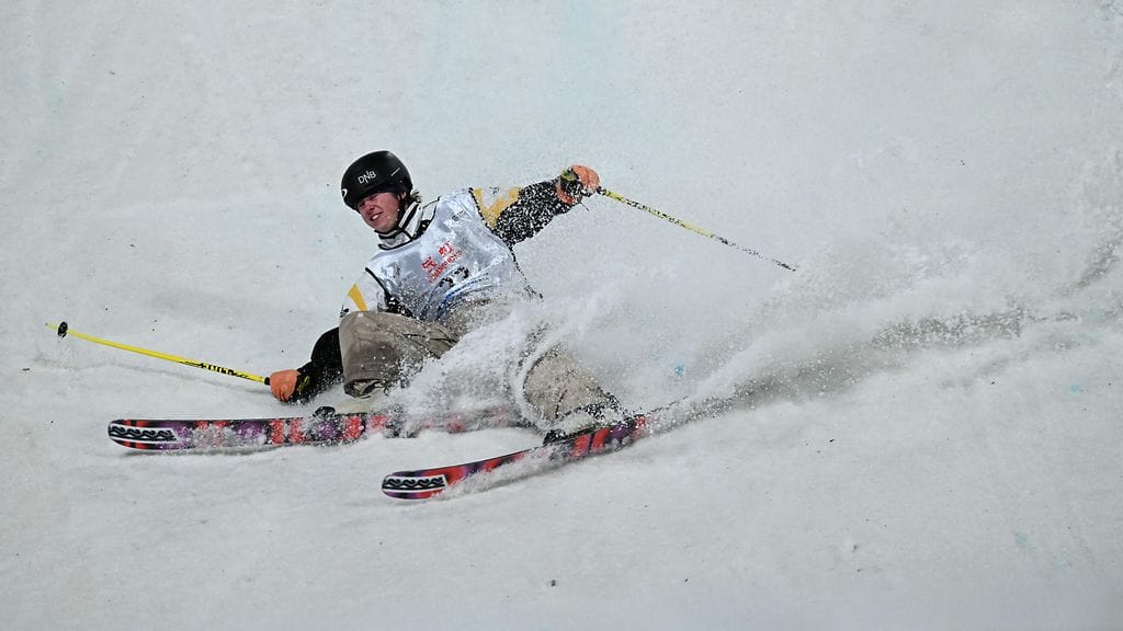 Norjalainen freestylehiihtolupaus William Bostadlökken halvaantui.