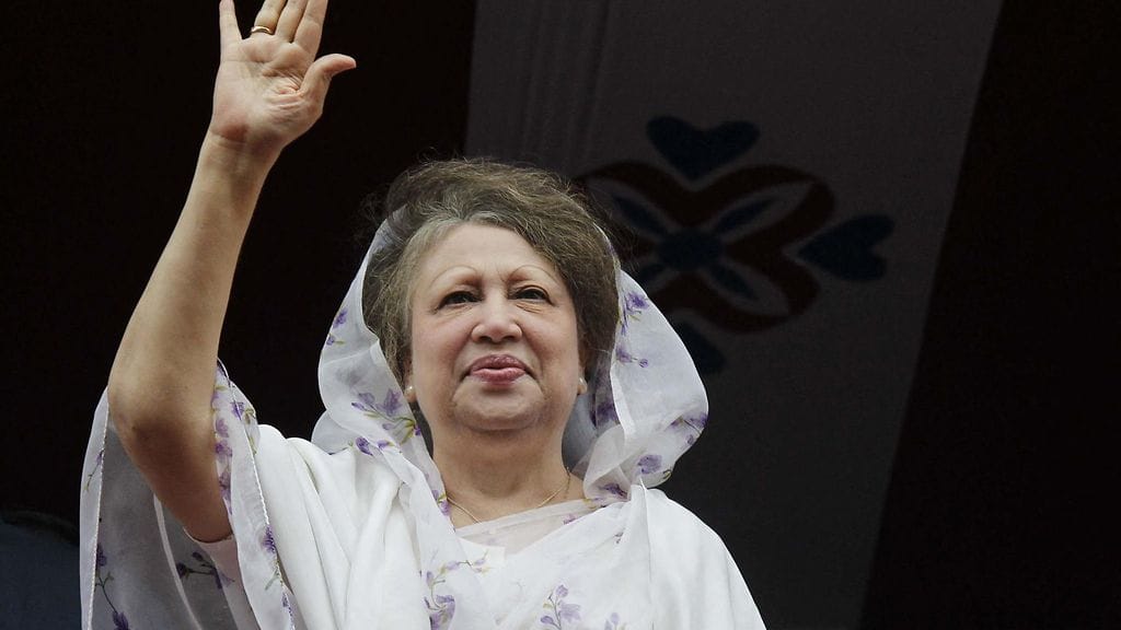 Bangladeshin ensimmäinen naispääministeri Khaleda Zia on kuollut