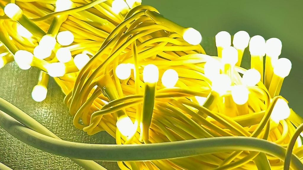 Lamppusarja ja saunavalaisin vedetään myynnistä. Kuvituskuva. Kuvan lamppusarja ei liity takaisinvetoihin.