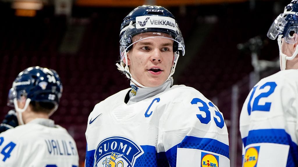 Kapteeni Aron Kiviharju palaa Nuorten Leijonien kokoonpanoon MM-kisojen puolivälierässä Yhdysvaltoja vastaan.