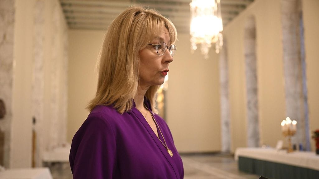 Tytti Tuppurainen kuvattuna eduskunnassa joulukuussa 2025.
