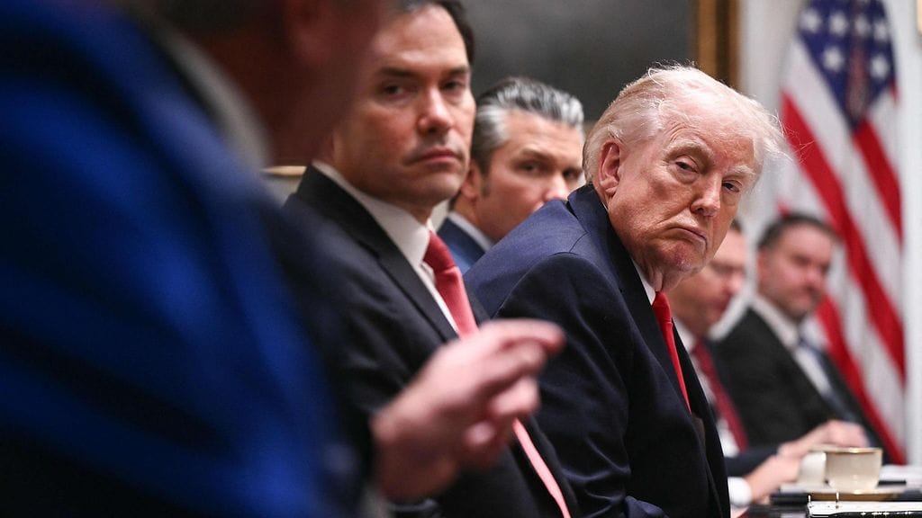 Yhdysvaltain presidentti Donald Trump kabinettikokouksessa Valkoisessa talossa Washingtonissa 29. tammikuuta.