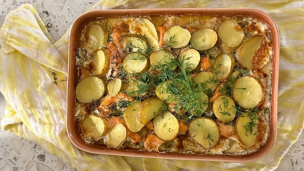 Helppo peruna-lohilaatikko sopii vaikka talvilomaruoaksi!