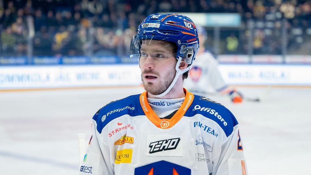 Kristian Tanus siirtyy ensi kaudeksi Sveitsiin.