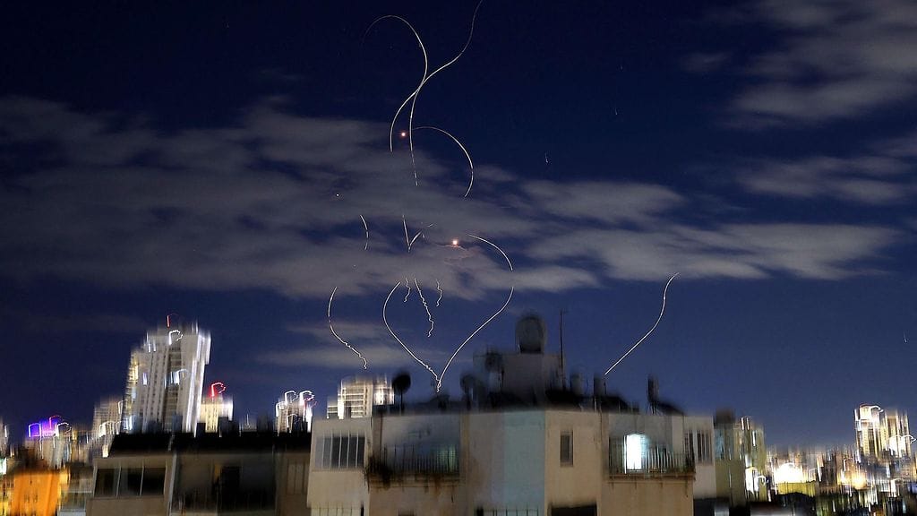 Iranin ohjuksia israelilaiskaupungin yllä 9. maaliskuuta