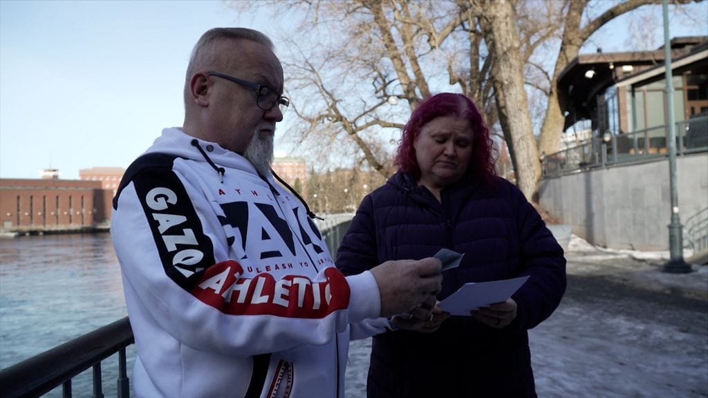 1303 Milja ja Juha Asian ytimessä.doc: Mitä tapahtui Sinille?