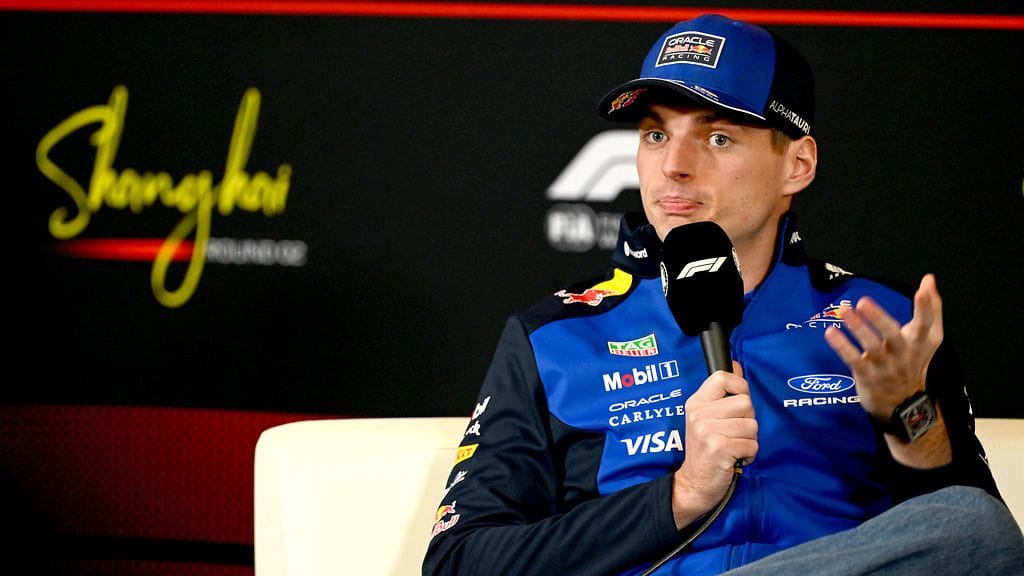 Max Verstappen kritisoi autoaan kovin sanoin.