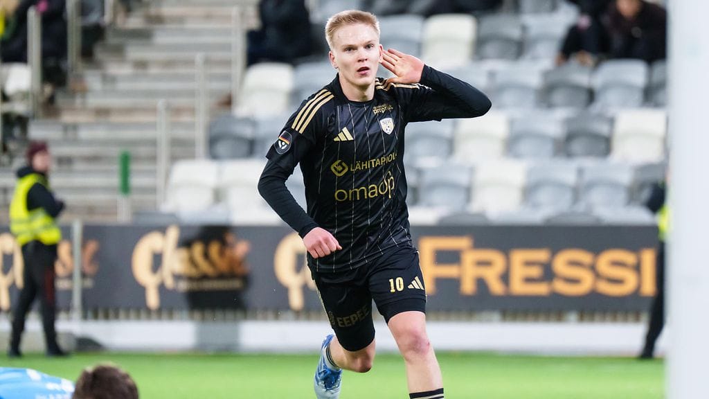 Kasper Paananen teki viime kaudella SJK:lle 18 maalia, ja hänet palkittiin Vuoden liigapelaajana.