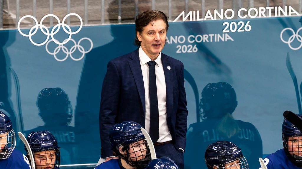 Tero Lehterä jatkaa Naisleijonien päävalmentajana.