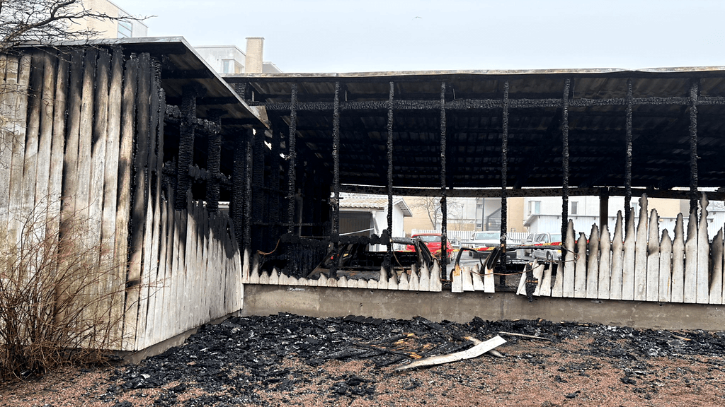 Roihuvuoren autopalo 4.4.2026