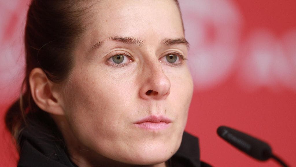 Marie-Louise Etan nimittäminen Union Berlinin päävalmentajaksi herätti myös ala-arvoista kommentointia.