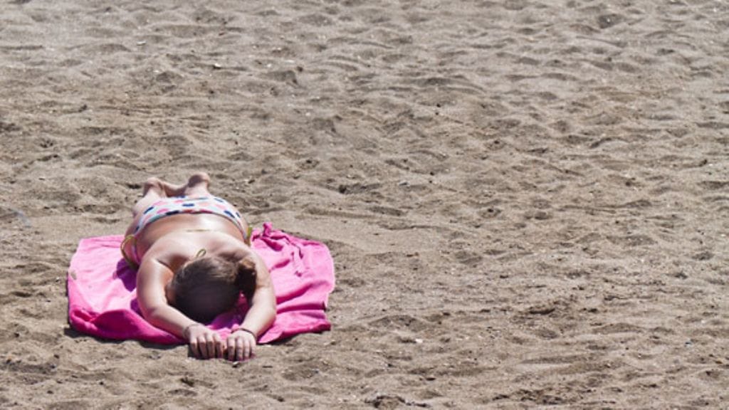 Lähes kaikki melanoomat voitaisiin ehkäistä suojautumalla auringolta.